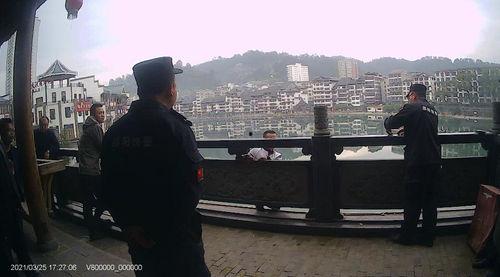 桥沟路吃瓜群众,吃瓜群众的欢乐盛宴