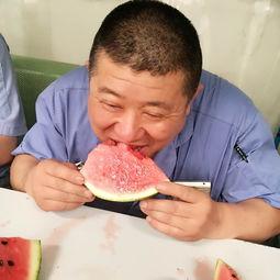 静静的等着吃瓜群众的句子,揭秘吃瓜群众的等待艺术