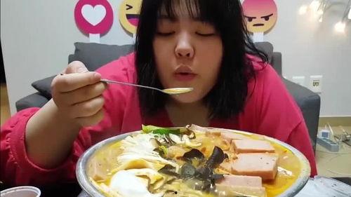 吃瓜群众闺蜜照片大全真实,真实生活照中的吃瓜群众瞬间